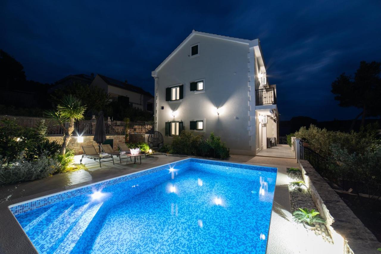 Villa Sun Garden - 4 Star With Heated Swimming Pool, Quiet Bay, Bbq, 50m From The Sea *